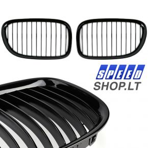 BMW 7 (F01) juodos blizgios grotelės